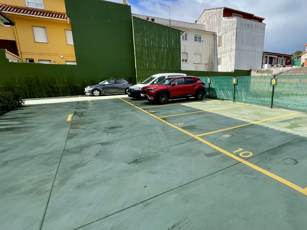 aparcamiento edificio sanxenxo deluxe