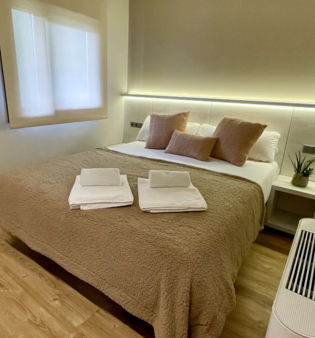 cama apartamento sanxenxo deluxe 2 dormitorios-2-2