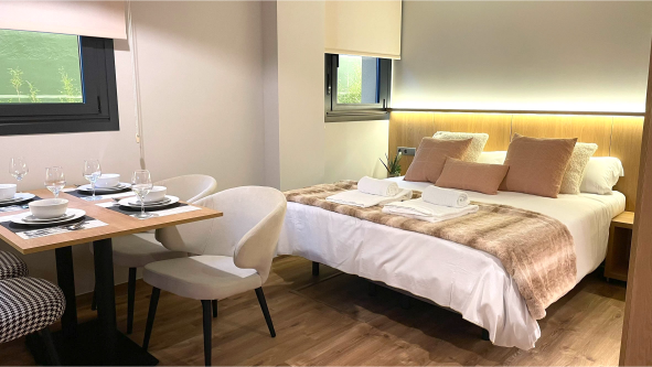 cama mesa apartamento loft sanxenxo deluxe 3