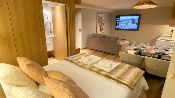 cama tv apartamento loft sanxenxo deluxe 3