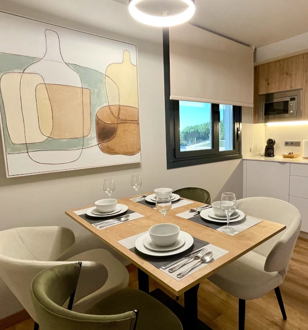 cocina comedor apartamento vacaciones sanxenxo loft hidromasaje