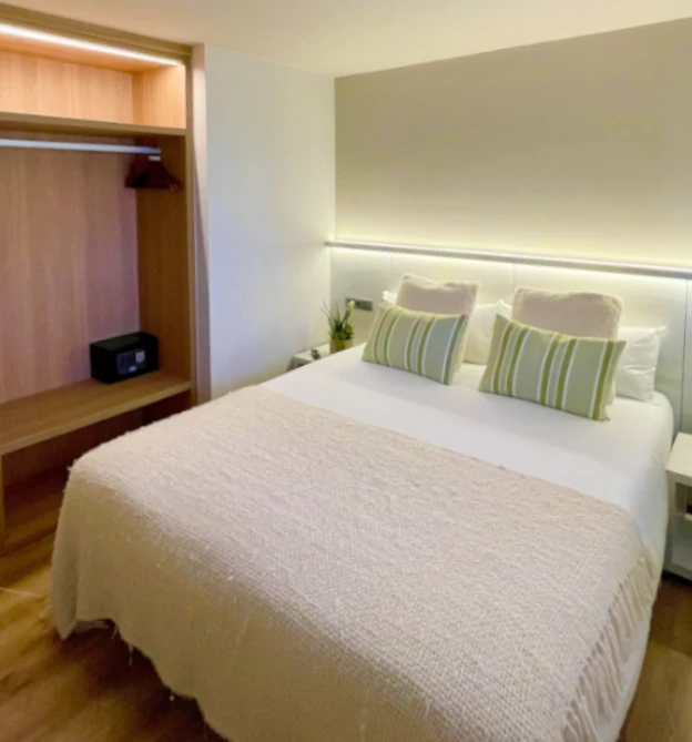 dormitorio apartamento vacaciones sanxenxo 2 dormitorios