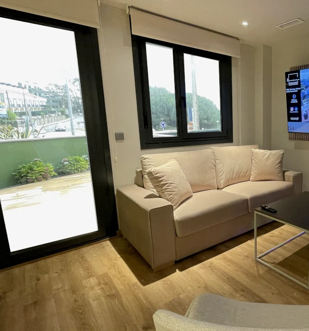 sofa apartamento loft hidromasaje sanxenxo deluxe